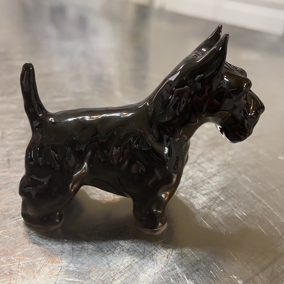Miniature Scottie Dog Figurine - Picture 2 of 6